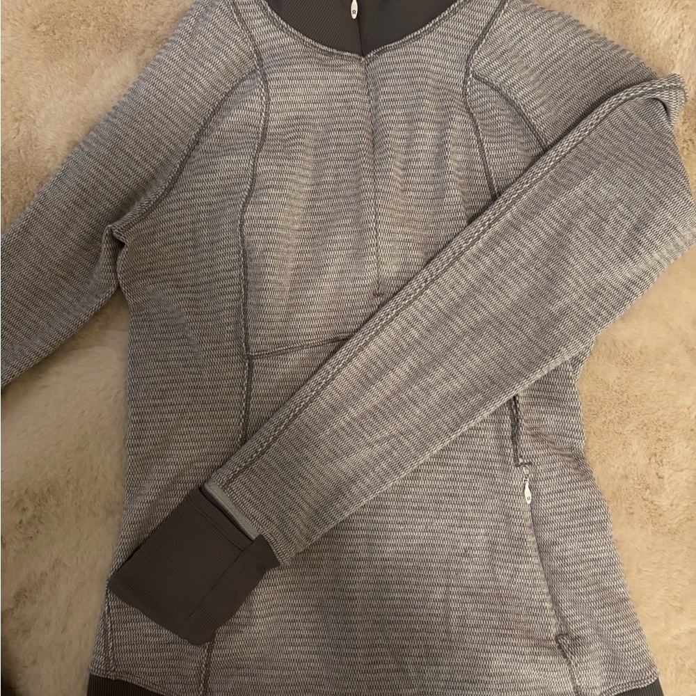 Lululemon mock neck quarter zip